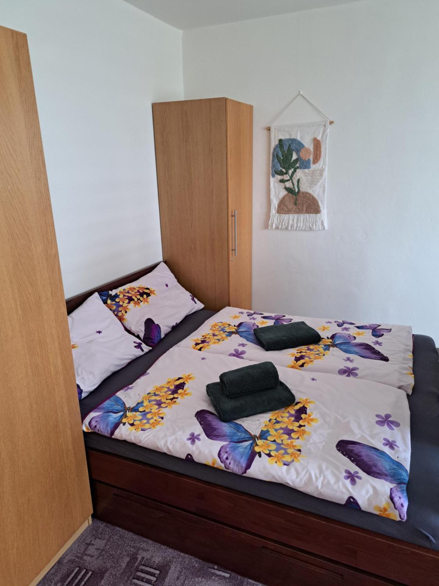 Apartman V Podhuri Krusnych Hor Sokolov Exteriör bild